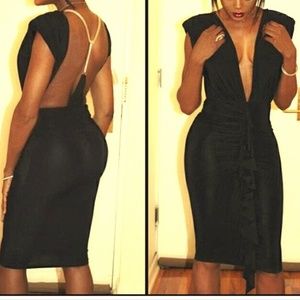 Black Padded Shoulder Deep Cleavage Dress w/Chain